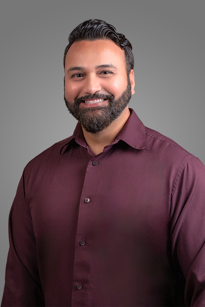 Realtorusman Talent With Bkgd