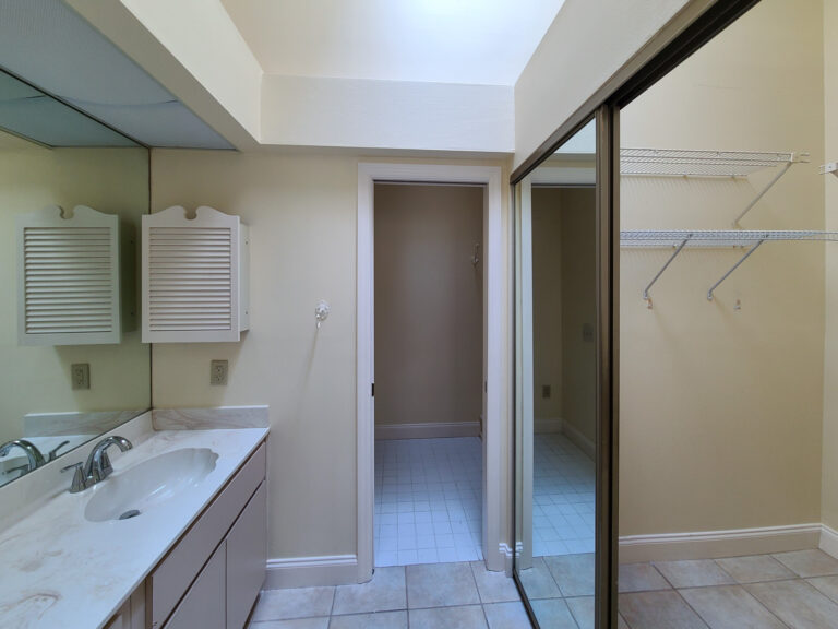 Dressing suite vanity area Ocala FL townhouse
