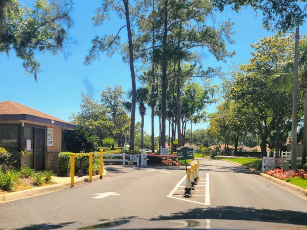 Security gate for a Florida townhouse for sale 2321 SE 19TH CIR OM724494 realtorusman